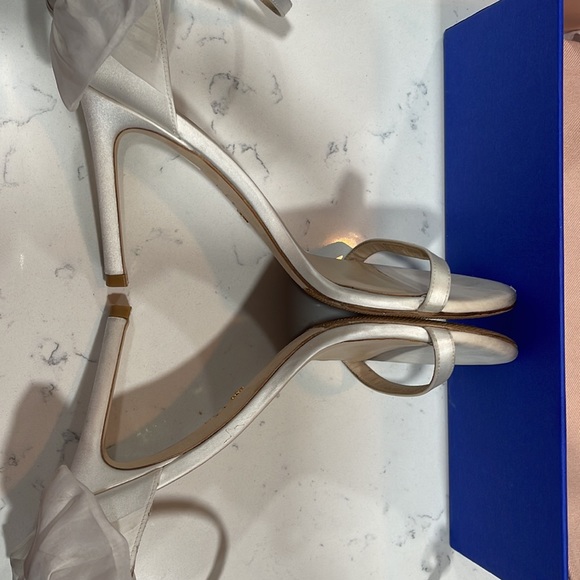 STUART WEITZMAN - Picture 9 of 11